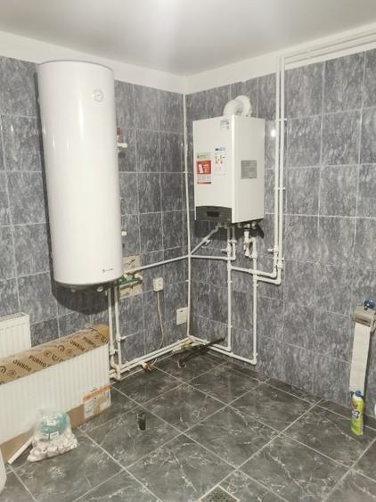 Casă individuală cu 4 camere cu Garaj în Corbu