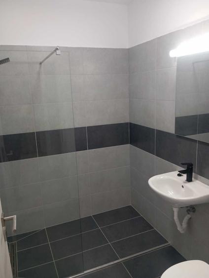 Garsonieră decomandată în Lazaret
