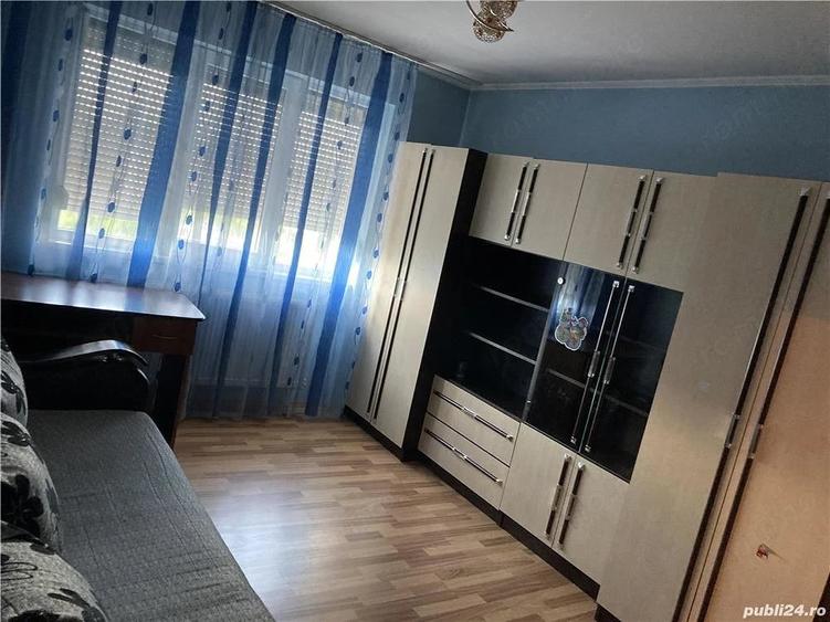 Apartament cu 3 camere decomandat în Tipografilor