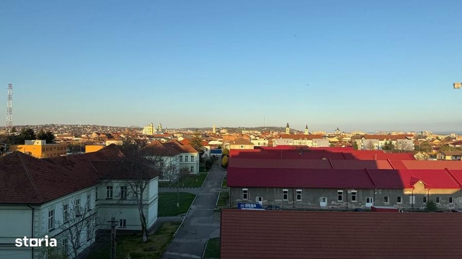 Apartament cu 3 camere în Nufărul