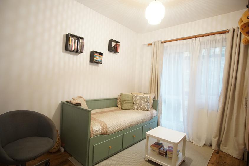 Apartament cu 3 camere decomandat în Fundeni