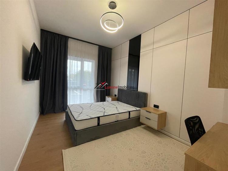 Apartament cu 3 camere decomandat, mobilat în Florești