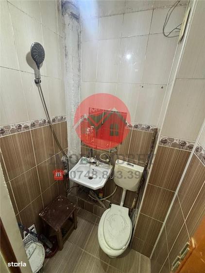 Garsonieră în Vest