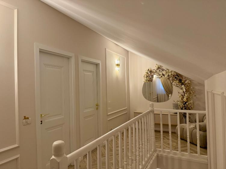 Apartament cu 4 camere decomandat în Șcheia