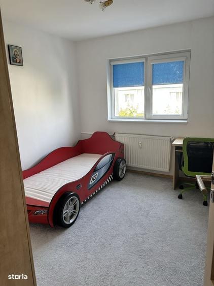 Apartament cu 3 camere decomandat în Băneasa