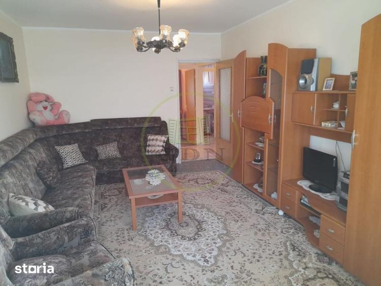 Apartament cu 2 camere decomandat, mobilat în Central