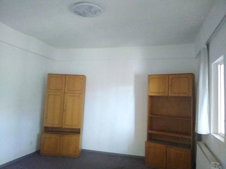 Spațiu comercial, de 5 mp, în Central
