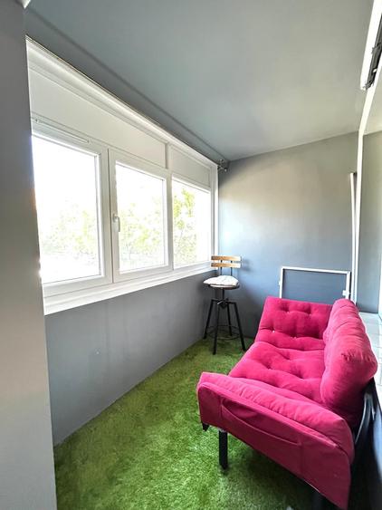 Apartament cu 4 camere semidecomandat, mobilat în Apărătorii Patriei