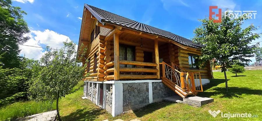 Casă cu 7 camere cu Teren 3714 Mp în Central