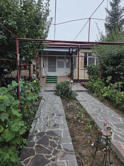 Casă cu 3 camere cu Teren 700 Mp în Șendreni