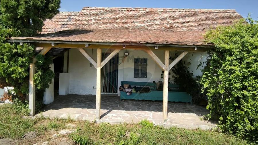 Casă cu Teren 1138 Mp în Moardăș