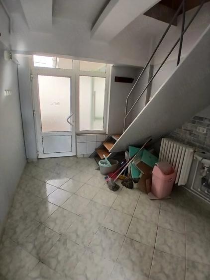 Spațiu comercial, de 20 mp, în Central