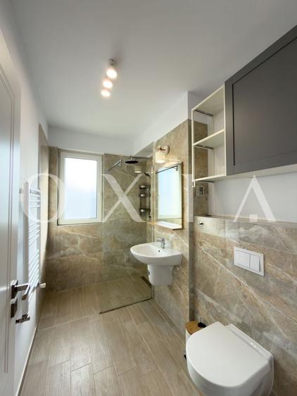 Apartament cu 2 camere semidecomandat, mobilat în Aradului