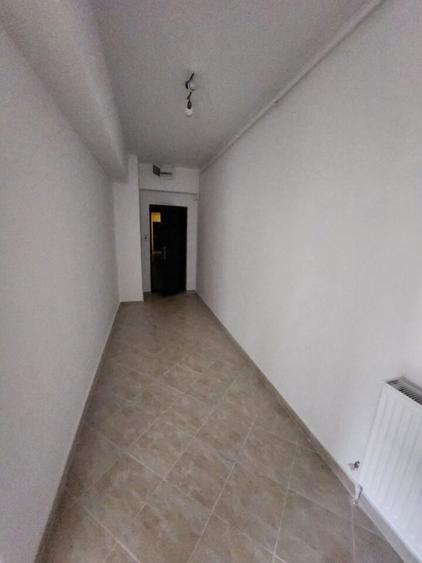 Apartament cu 3 camere decomandat în Vest