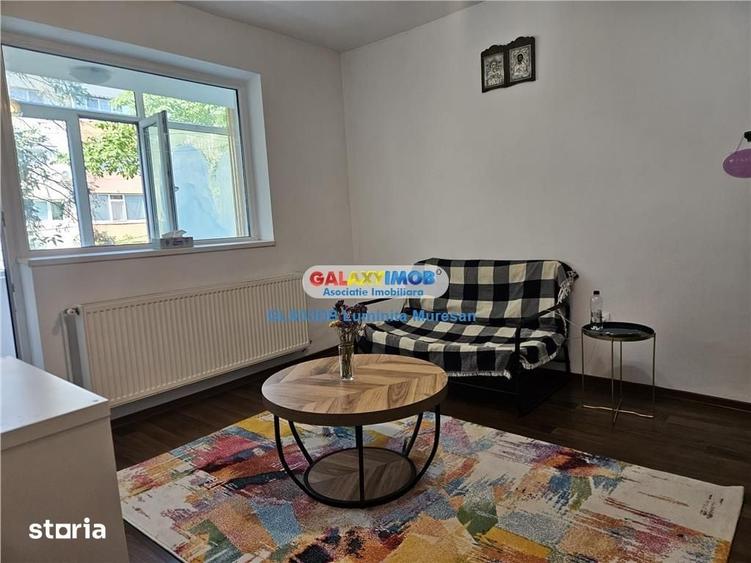 Apartament cu 2 camere semidecomandat în Aleea Trandafirilor