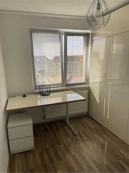 Apartament cu 3 camere decomandat în Olimpia-Stadion