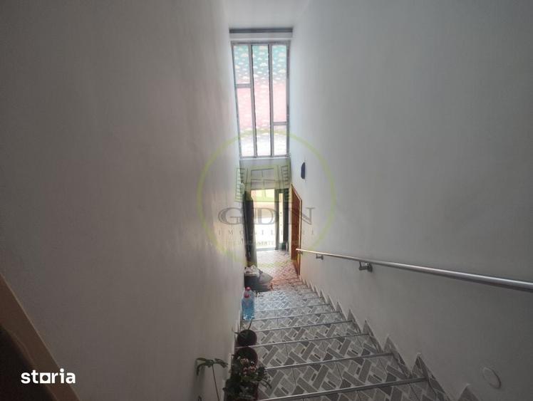 Casă cu 3 camere cu Teren 458 Mp în Central