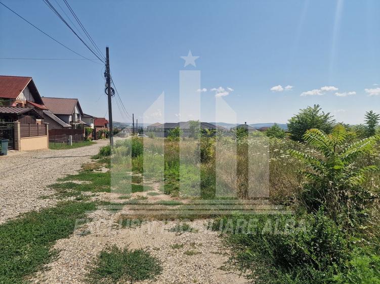 Teren Construcții intravilan de 550 mp, în Micești