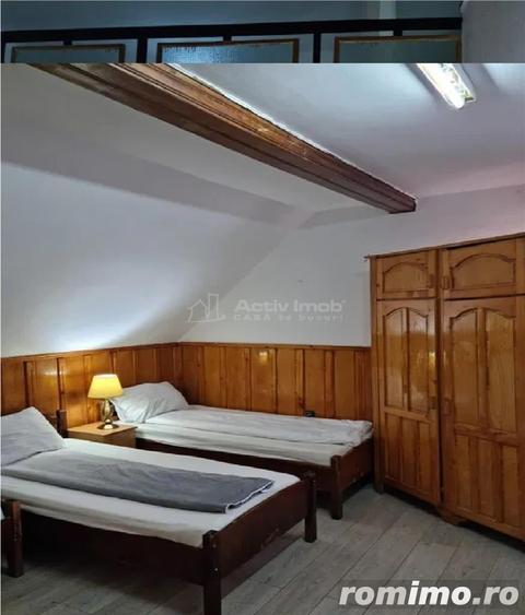 Casă cu 15 camere cu Teren 50 Mp în Carierei