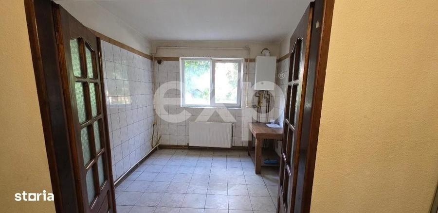 Apartament cu 2 camere semidecomandat în Ulmi