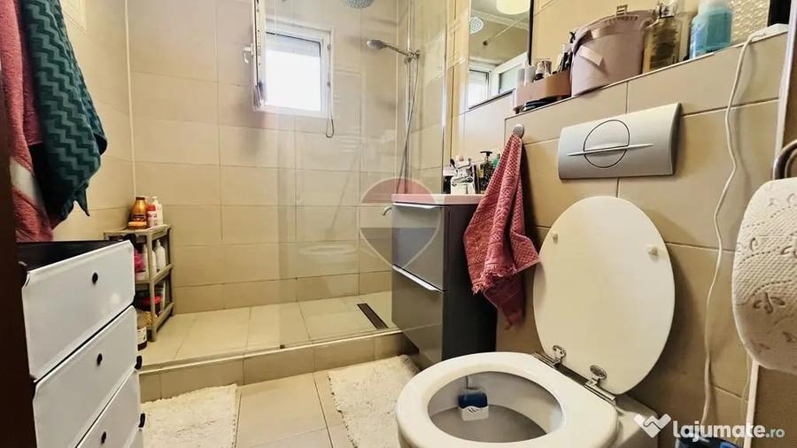 Apartament cu 3 camere decomandat în Dragoș Vodă