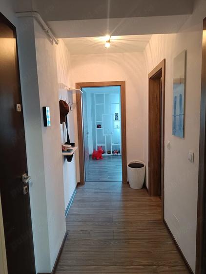 Apartament cu 2 camere decomandat în Berceni