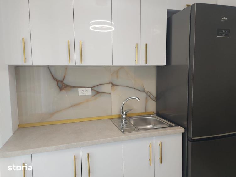 Apartament cu 2 camere în Apărătorii Patriei