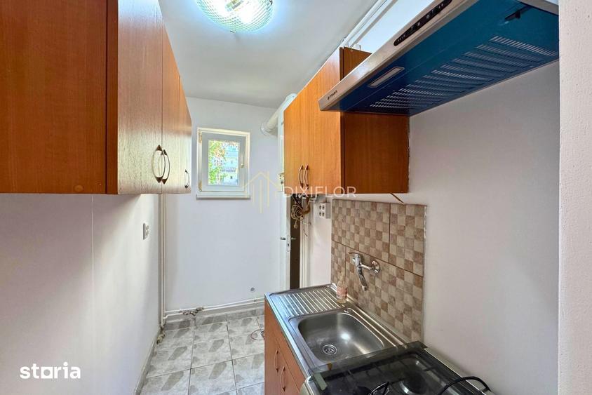 Apartament cu 3 camere decomandat în Mureșeni