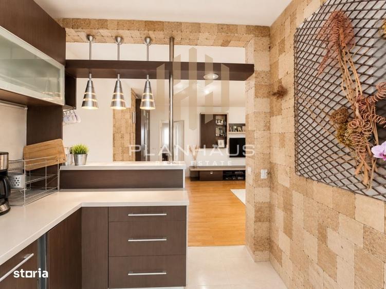 Apartament cu 3 camere decomandat în Traian