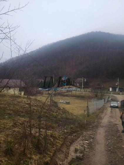 Teren Construcții intravilan de 1203 mp, în Tonea