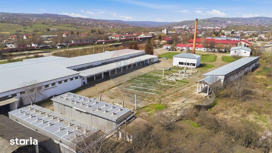 Spațiu comercial, de 11,500 mp, în Central