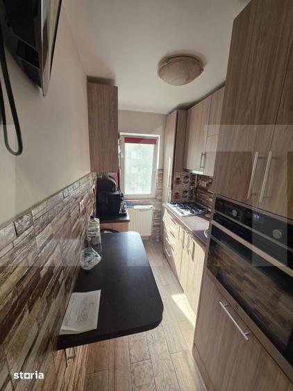 Apartament cu 2 camere semidecomandat în Simeria