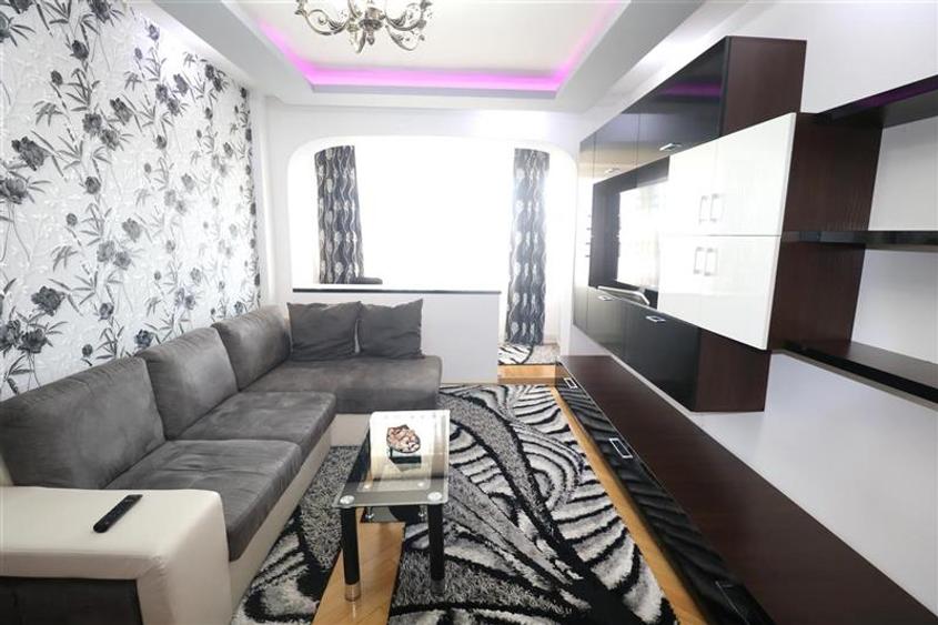 Apartament cu 2 camere decomandat în Cetății