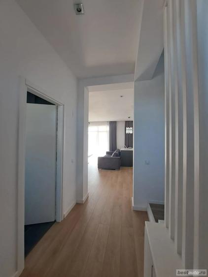 Casă cu 5 camere cu Teren 300 Mp în Gulia