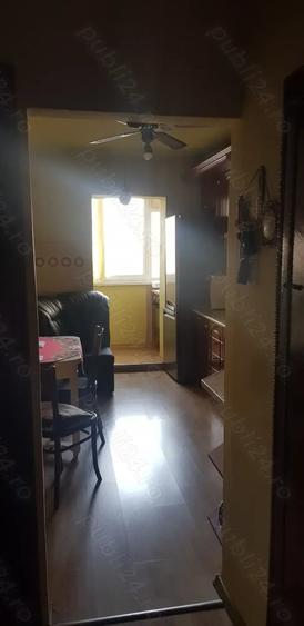 Apartament cu 3 camere decomandat în UTA