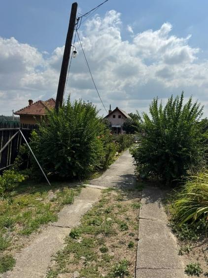 Casă individuală cu 3 camere cu Canalizare în Exterior Vest