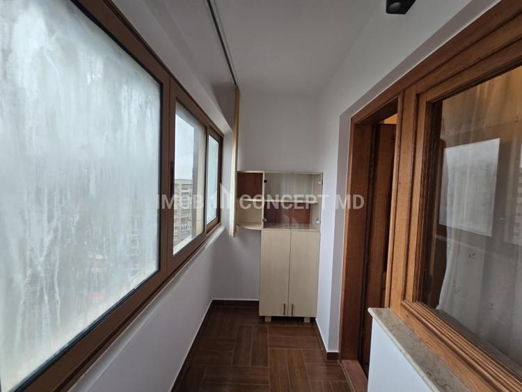 Apartament cu 2 camere decomandat, mobilat în Republicii