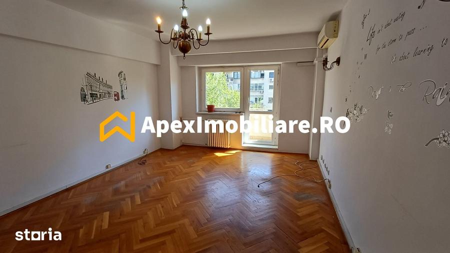 Apartament 4 camere de vanzare Unirii Parcare Privata / Garaj - 1