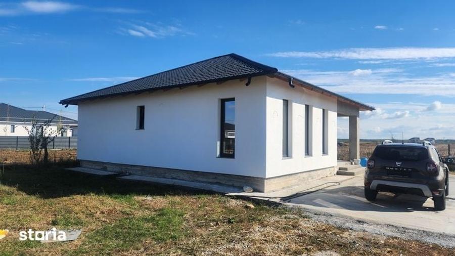Casă cu 3 camere cu Teren 130 Mp în Prundu