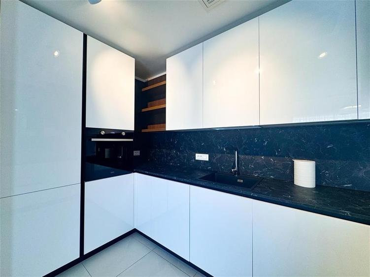 Apartament cu 3 camere decomandat, mobilat în Floreasca