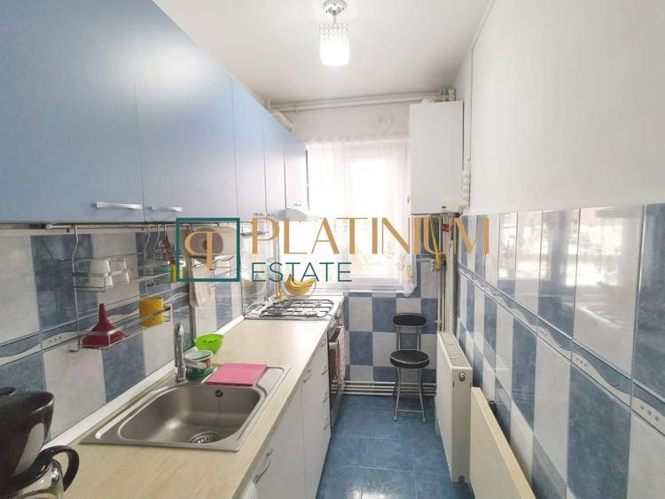 Apartament cu 2 camere semidecomandat, mobilat în Tipografilor