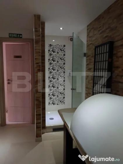 Spațiu comercial, de 290 mp, în Micro 3
