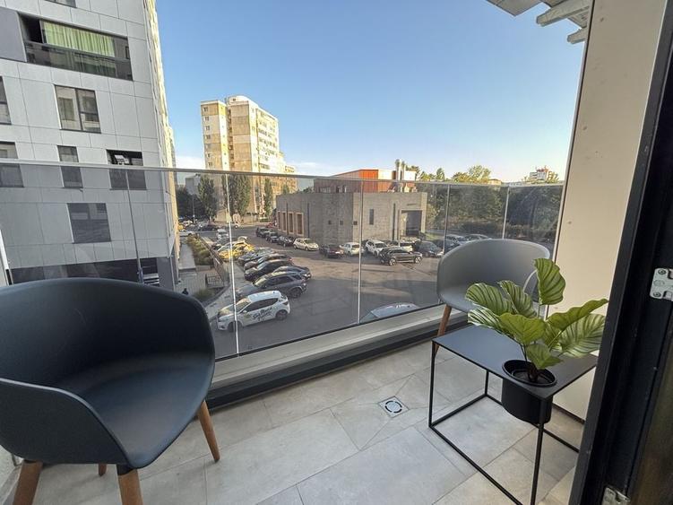 Apartament cu 2 camere decomandat în Exterior Vest