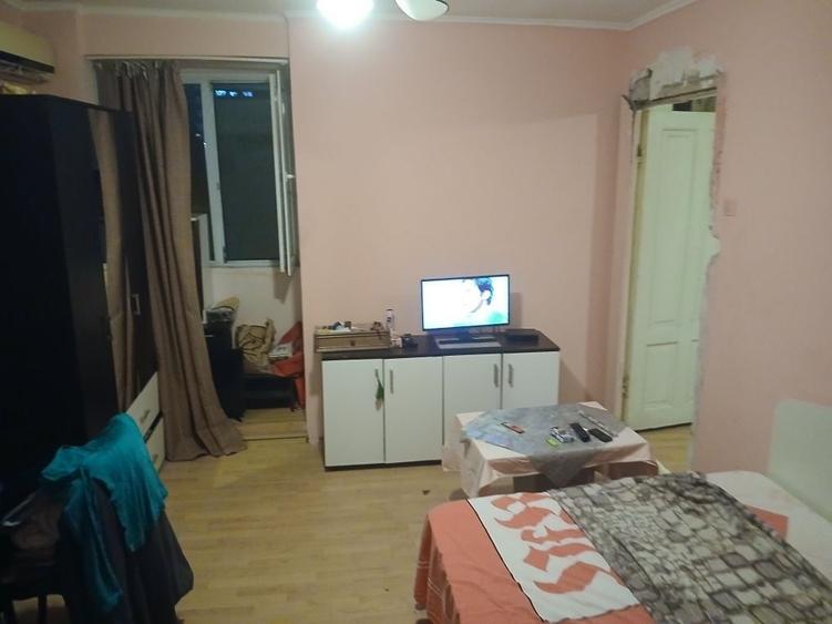 Apartament cu 2 camere nedecomandat în Centrul Civic