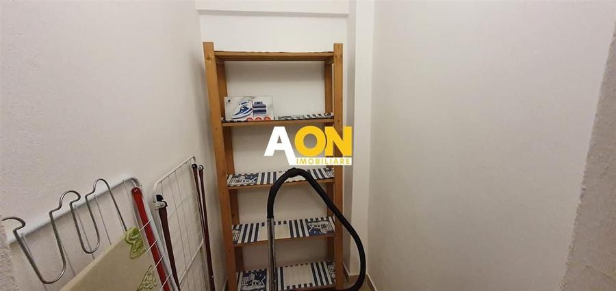 Apartament cu 4 camere decomandat, mobilat în Central