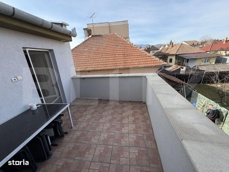 Casă cu 4 camere cu Teren 232 Mp în Central