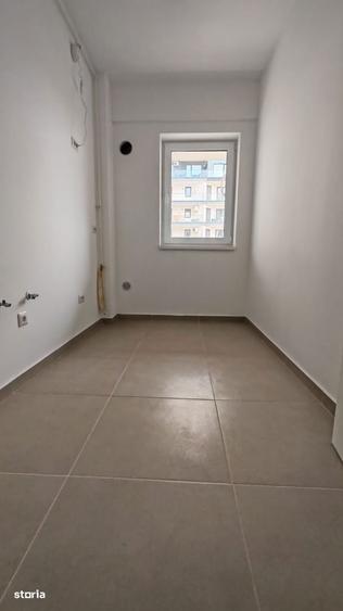 Apartament cu 3 camere decomandat în 13 Septembrie