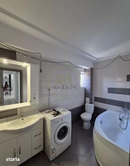 Apartament cu 4 camere decomandat în Bartolomeu