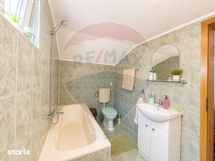Casă cu 4 camere cu Teren 1400 Mp în Bod