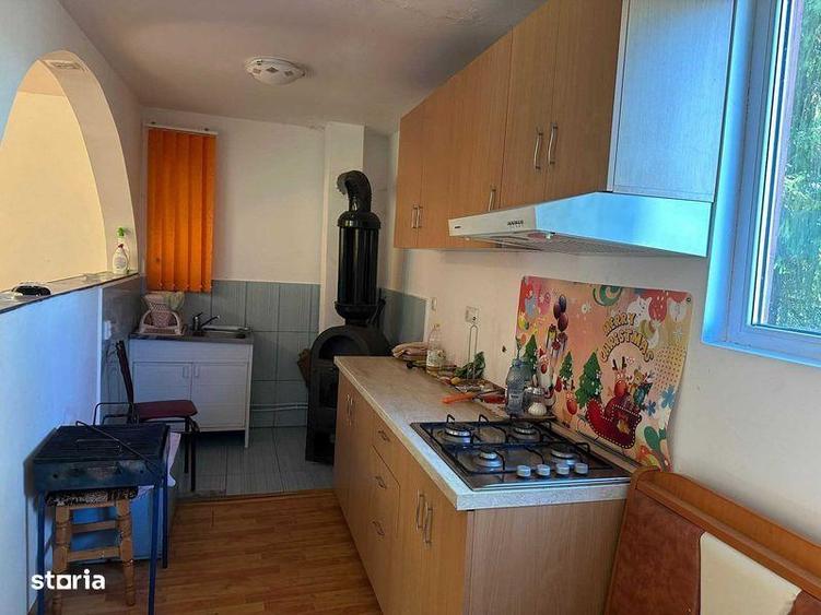 Casă cu 4 camere cu Teren 500 Mp în Beliș
